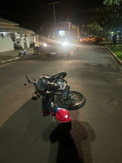 Imagem da notícia Homem sofre TCE grave após perder controle ao passar por quebra-mola em Chapadão do Sul
